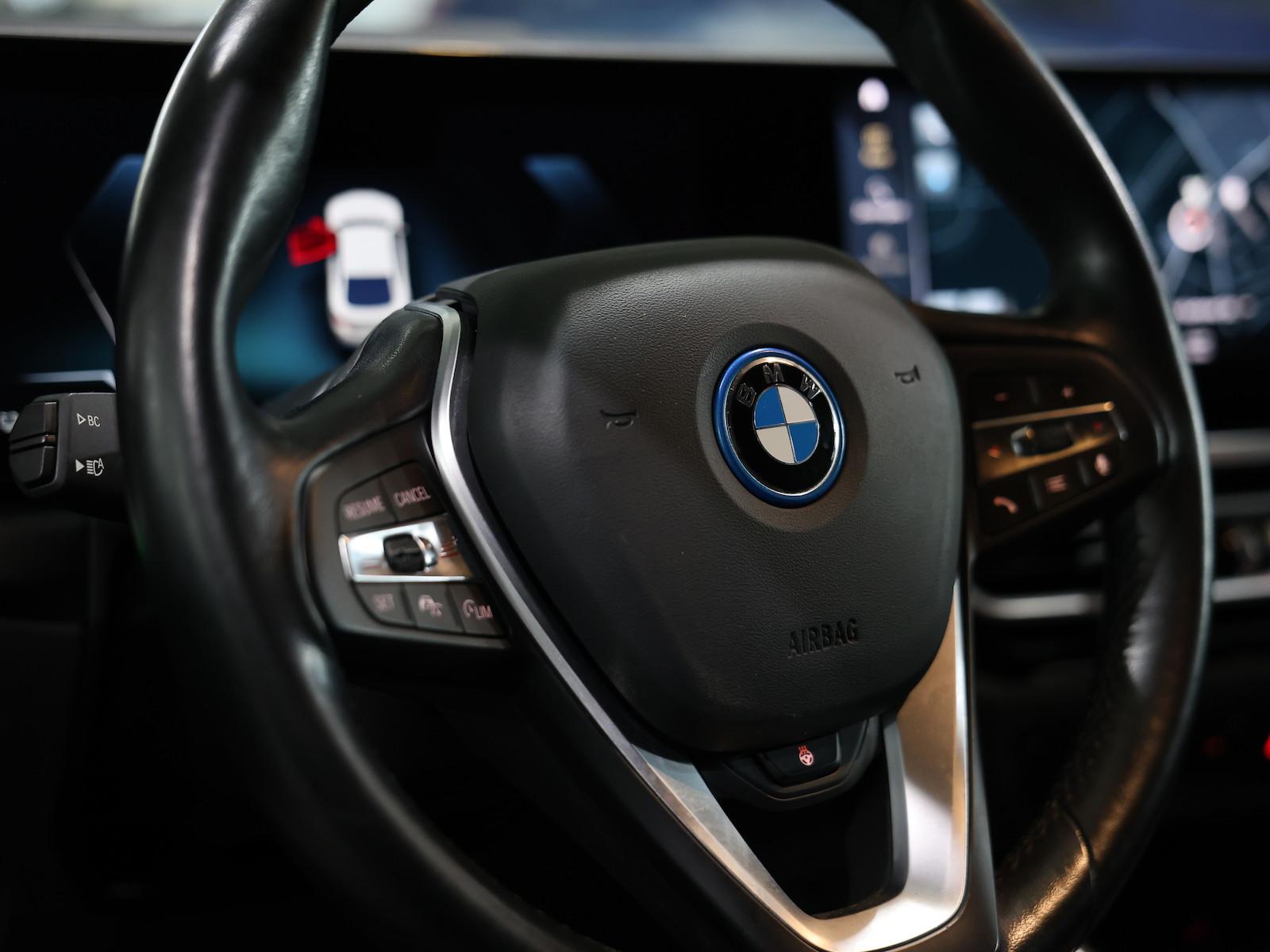 BMW i4 40 eDrive 100% HARMAN/KARDON, LEDER, HEAD-UP, миниатюра 14