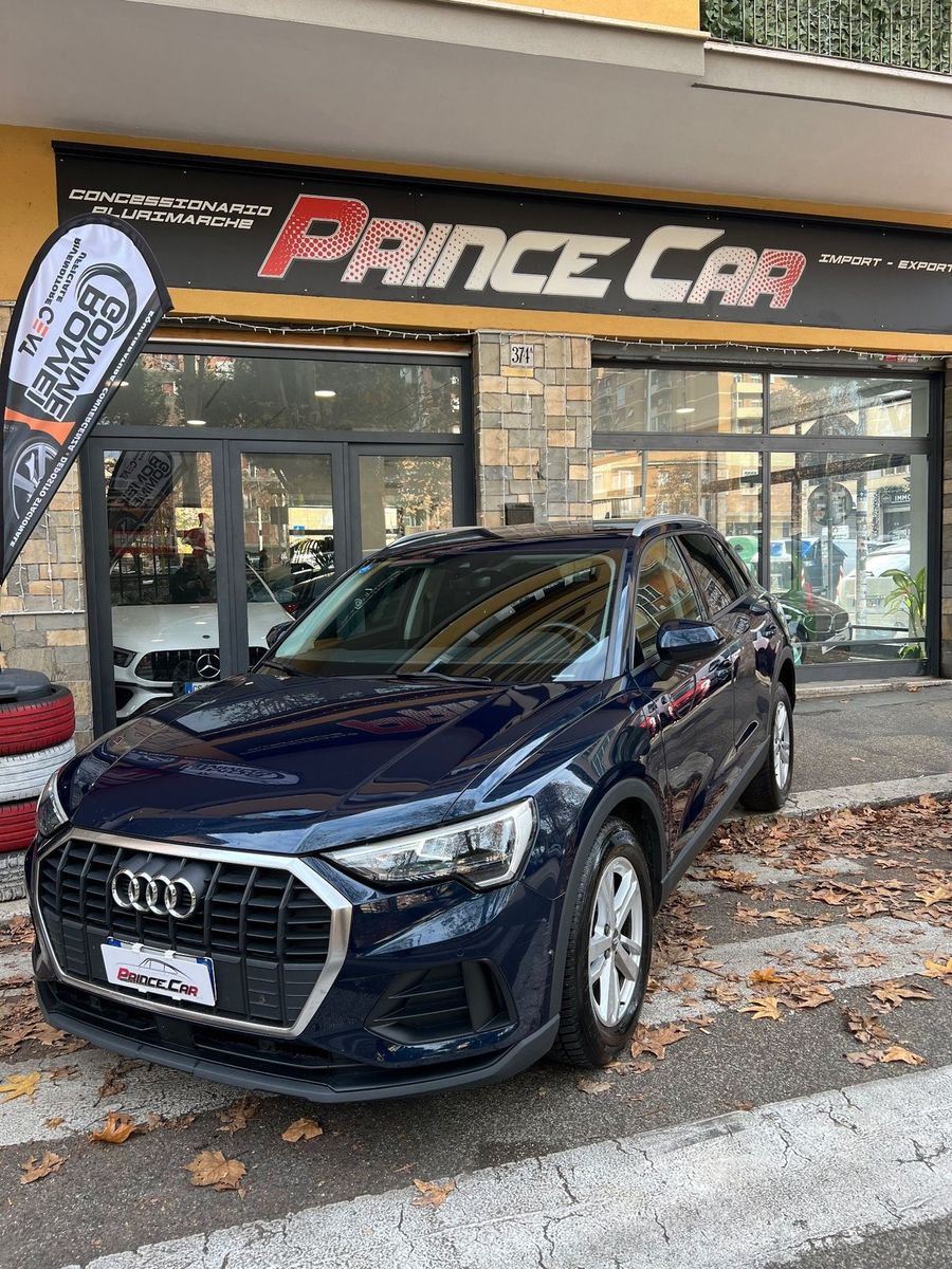AUDI Audi Q3 35 TDI S tronic Business Advanced