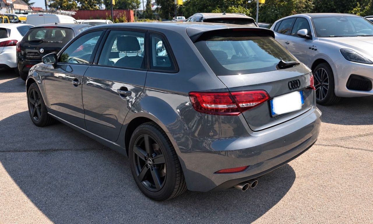 Audi A3 Sportback SPB 35 TDI S tronic 2.0d 150cv imagem 3