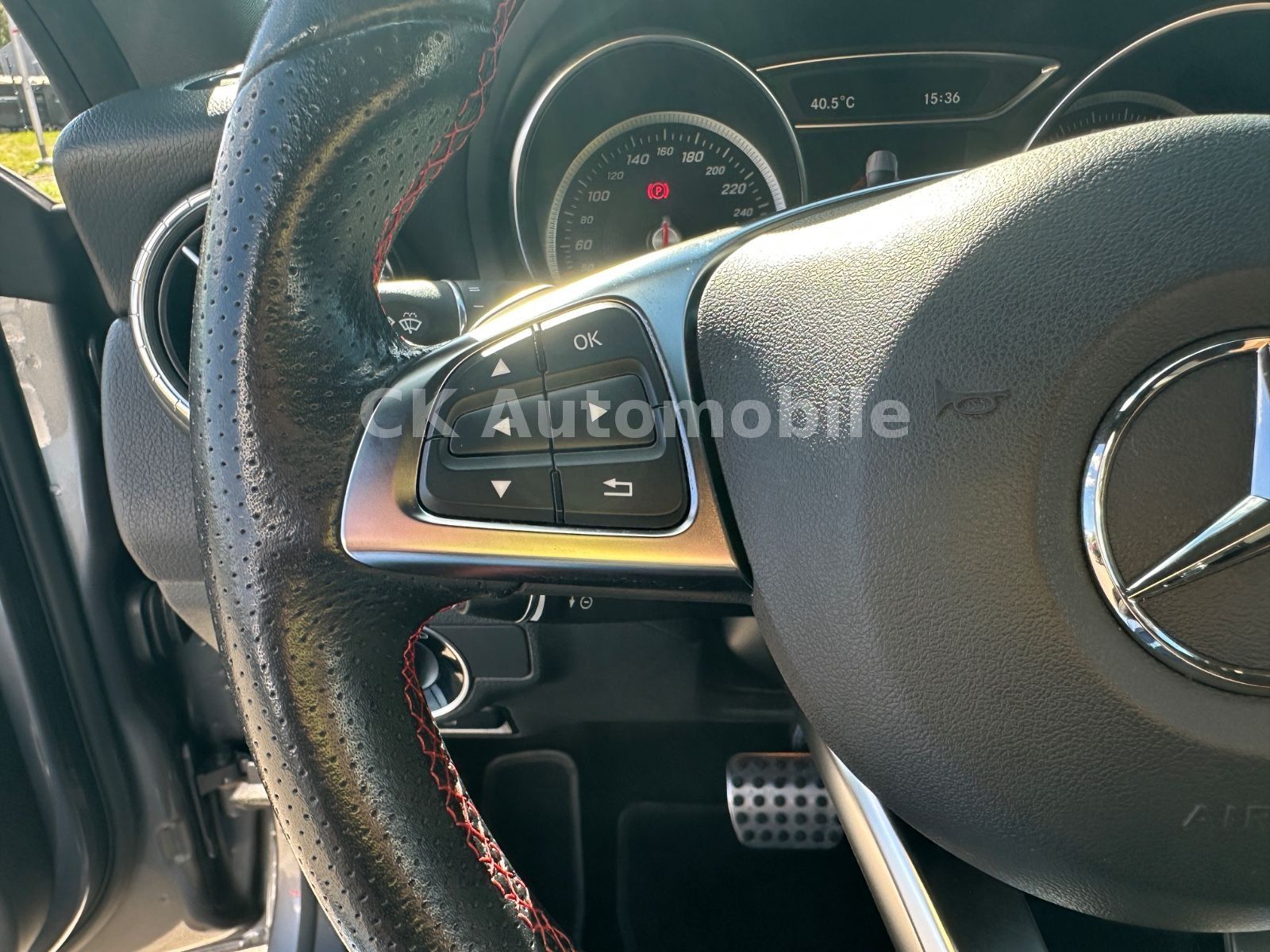 Fahrzeugabbildung Mercedes-Benz CLA 250 Shooting Brake AMG-Line/Navi/LED/ACC/Kam
