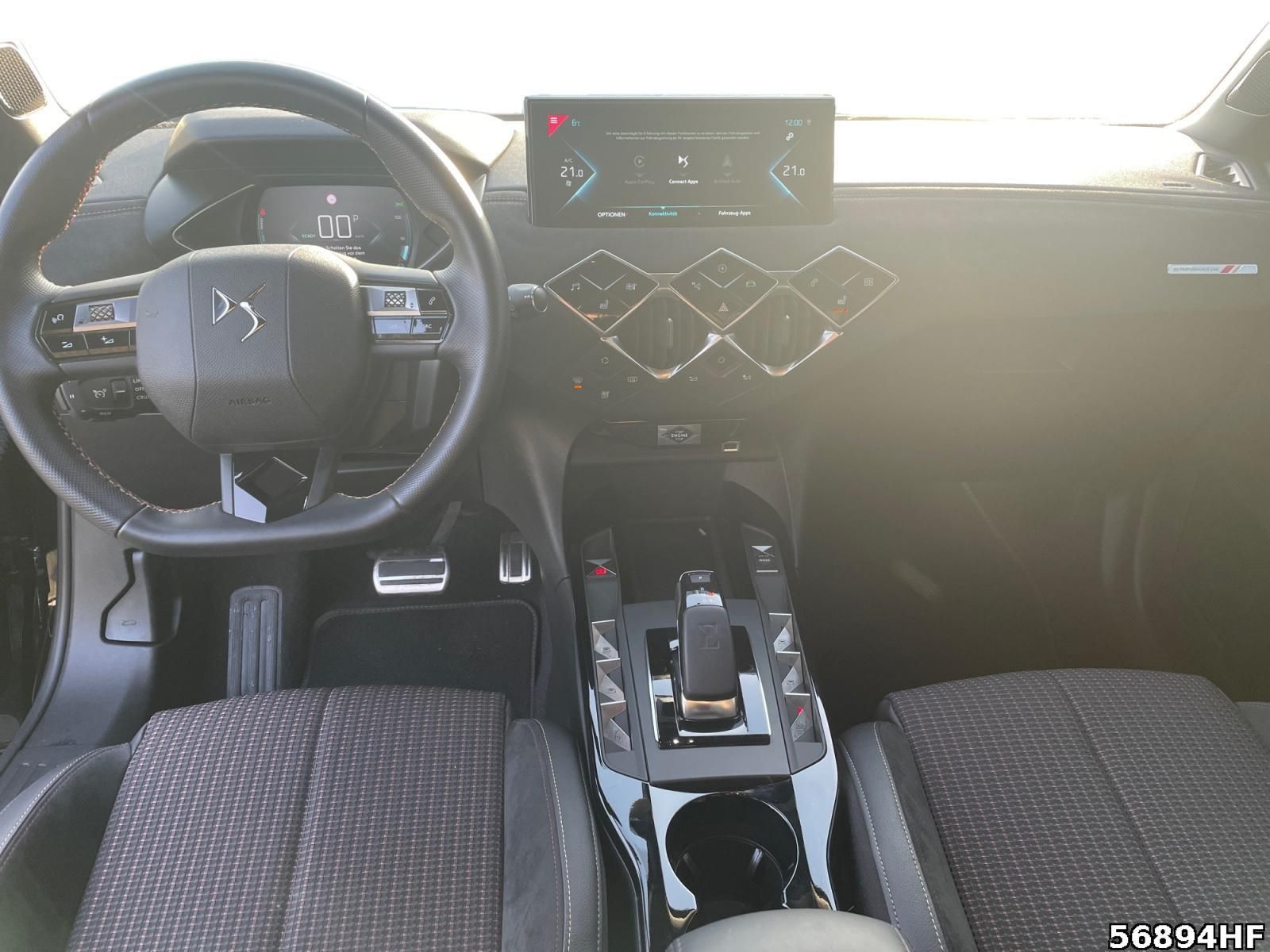 Fahrzeugabbildung DS Automobiles DS3 E-Tense Performance Line+