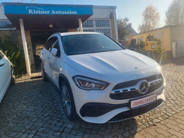 Mercedes-Benz GLA 200 AMG LINE/LED/20"/ACC/Leder/Virtual