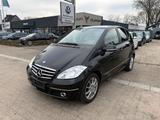 Mercedes-Benz A 170 Navi / Bluetooth / Sitzheizung / 8-fach b. - Mercedes-Benz A 170 in Essen