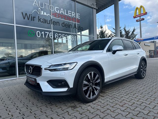 Volvo V60 Cross Country Pro AWD/AUT/NAV/360°KAM/AHK