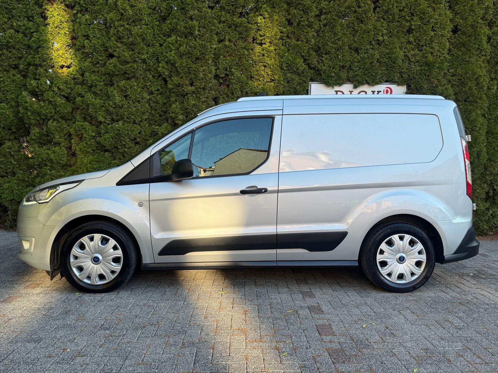 Fahrzeugabbildung Ford Transit Connect 1.5 TDCi Trend XEN+SHZ+KAM+REGAL