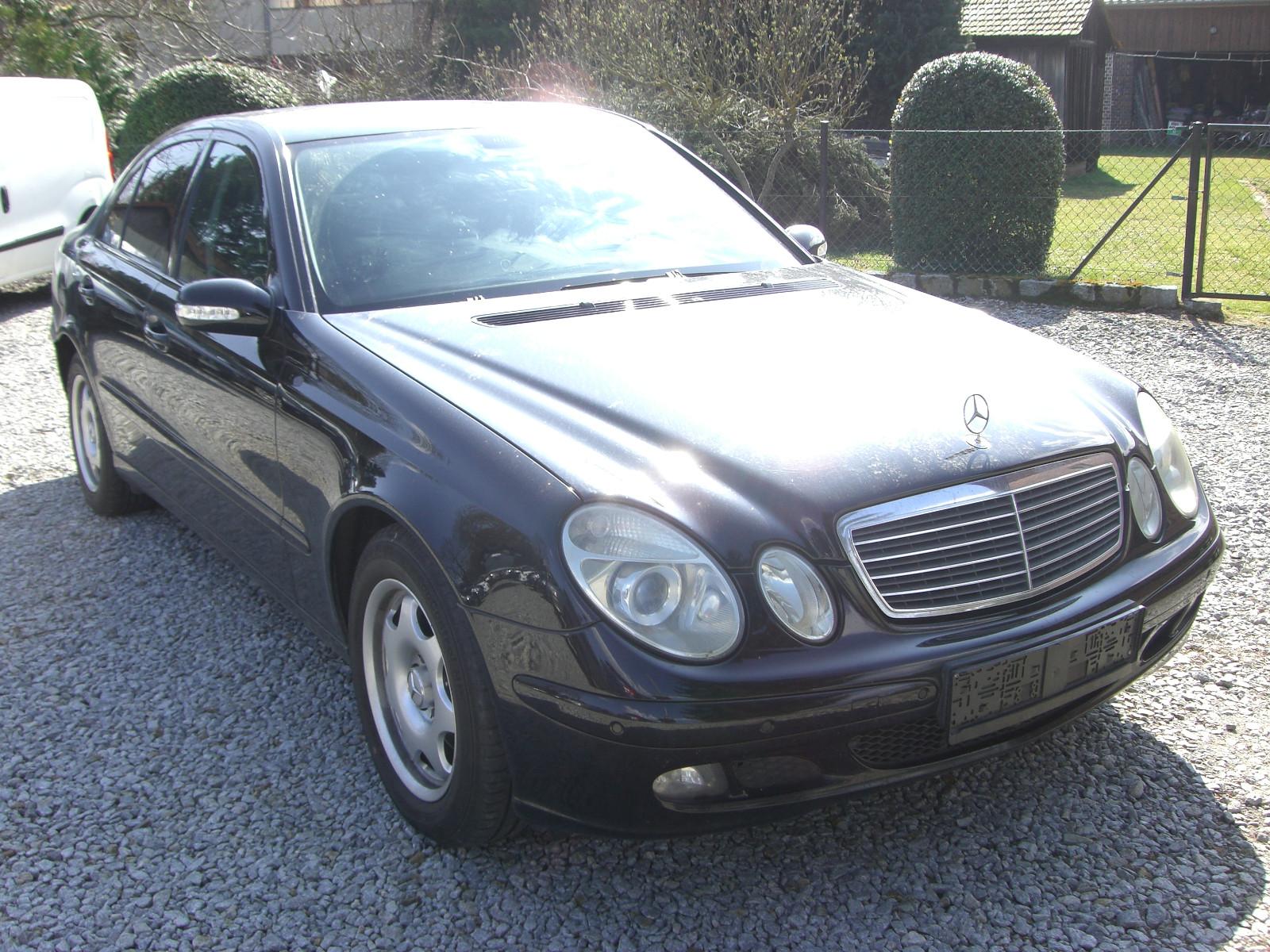 Mercedes-Benz E 220 Limousine Klimaautomatik