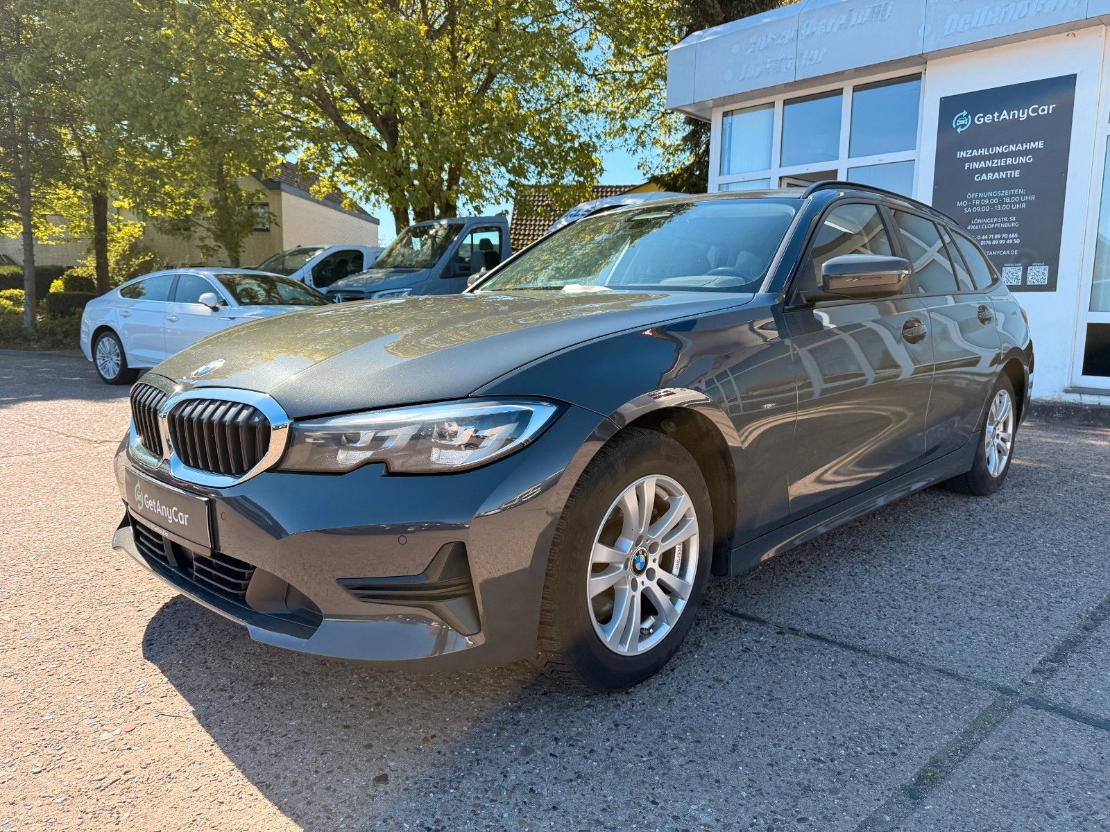 BMW 320d T Advantage V-Pit+HuD+LED+PDC+ACC+Navi