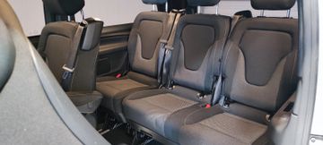 Mercedes V 220 - 6