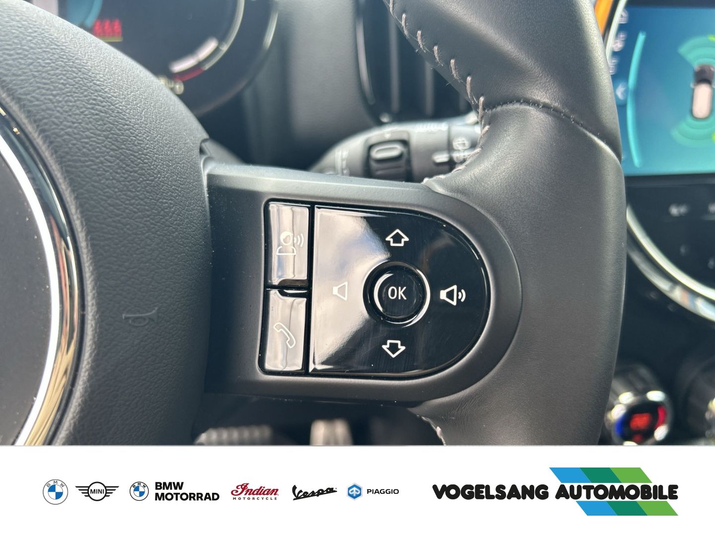 Fahrzeugabbildung MINI Cooper SE Countryman John Cooper Works Trim,ALL4