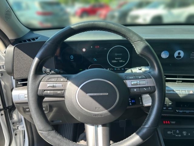 Fahrzeugabbildung Hyundai KONA Prime Elektro 2WD El. Panodach Navi Leder D