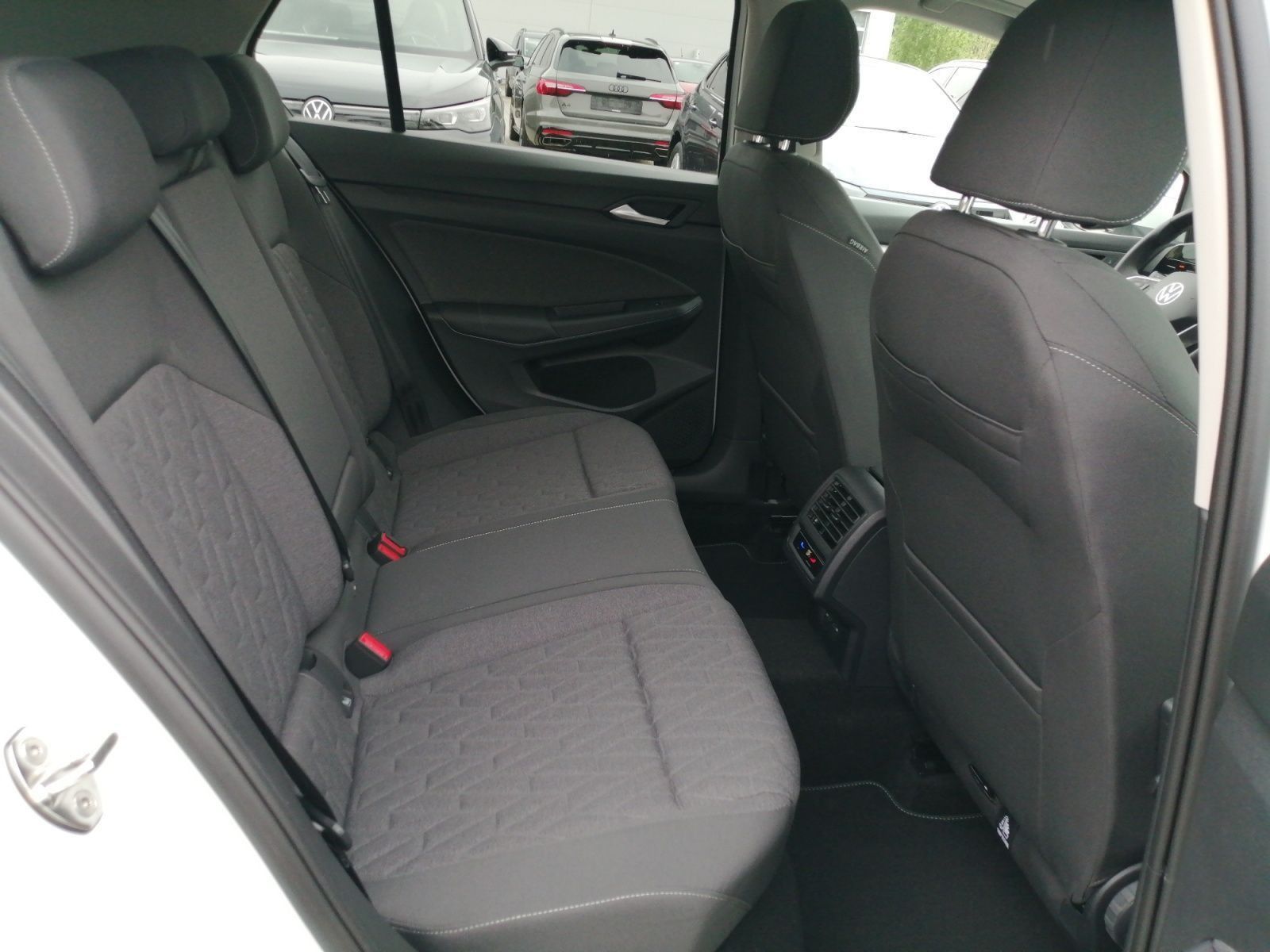 Volkswagen Golf - Bild 16