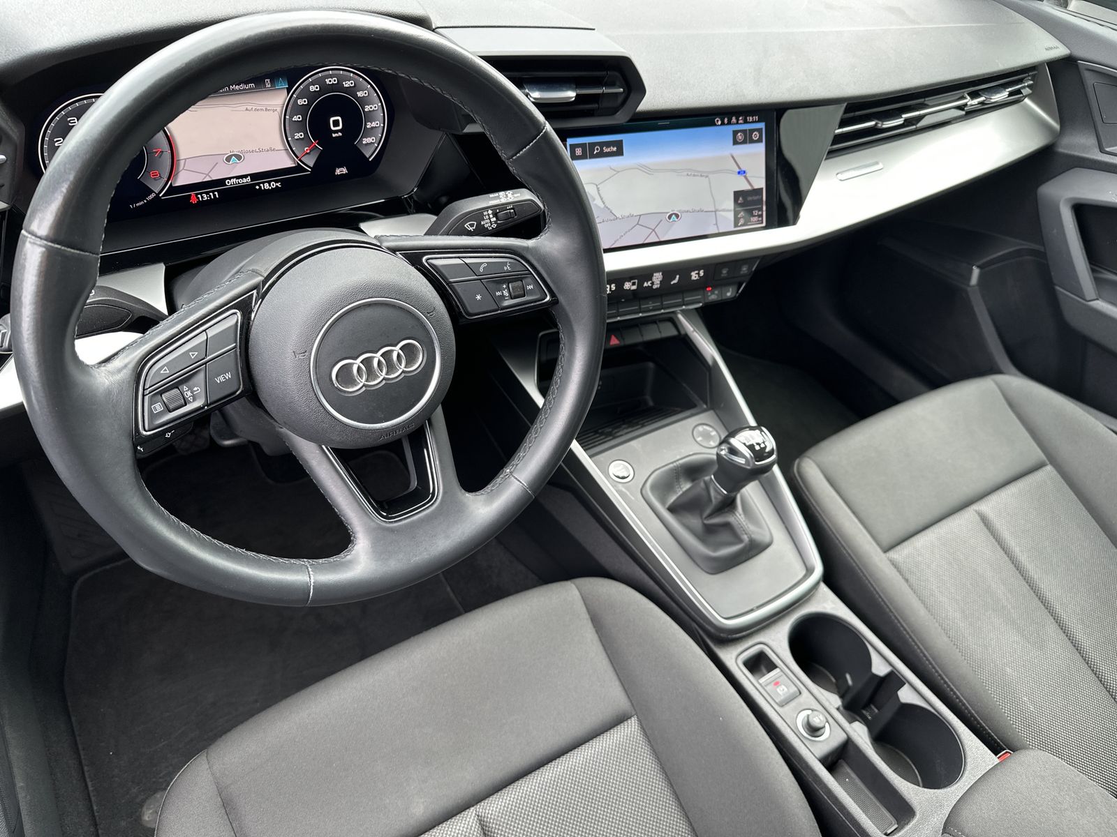 Fahrzeugabbildung Audi A3 SpB 35 TFSI NAV+LED+VCOCKPIT+BANG&OLUFSEN+EPH