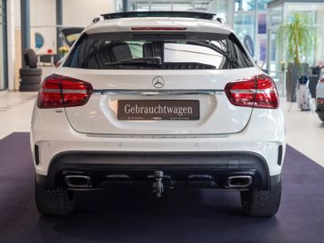 Mercedes GLA 250 - 4