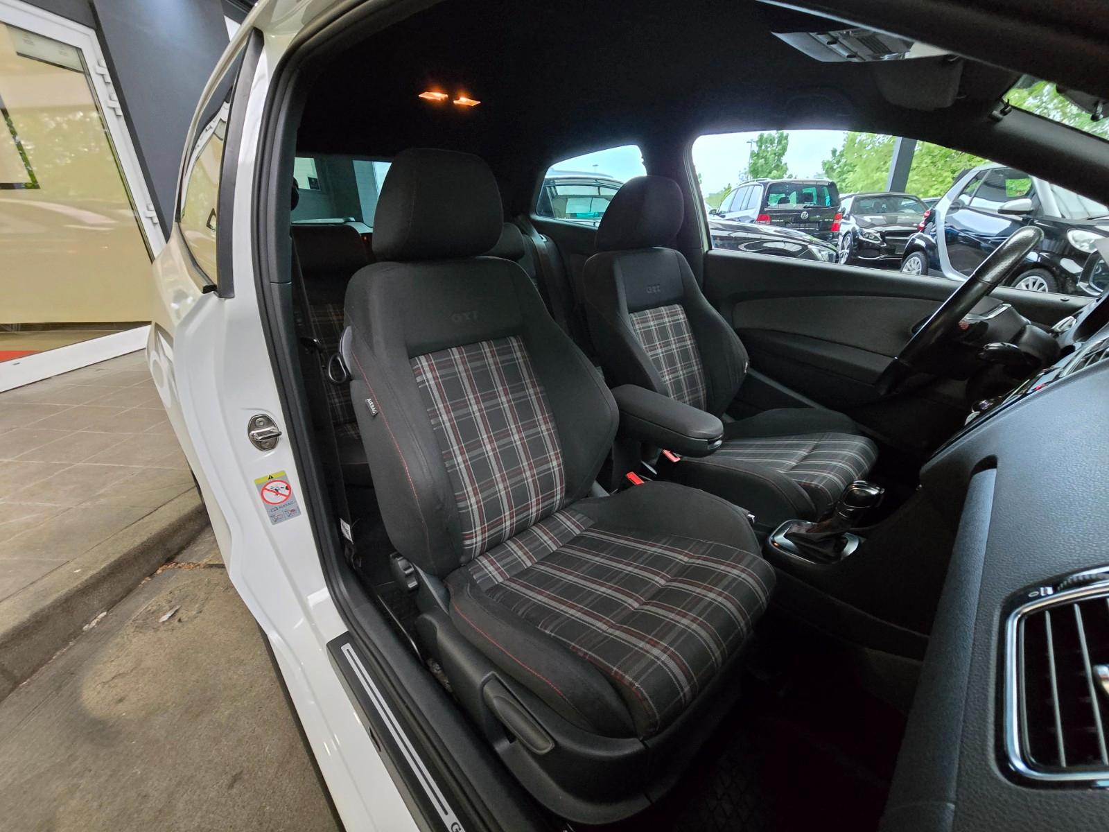 VOLKSWAGEN POLO V - GTI -  DSG - 179 CV- BI-XENON