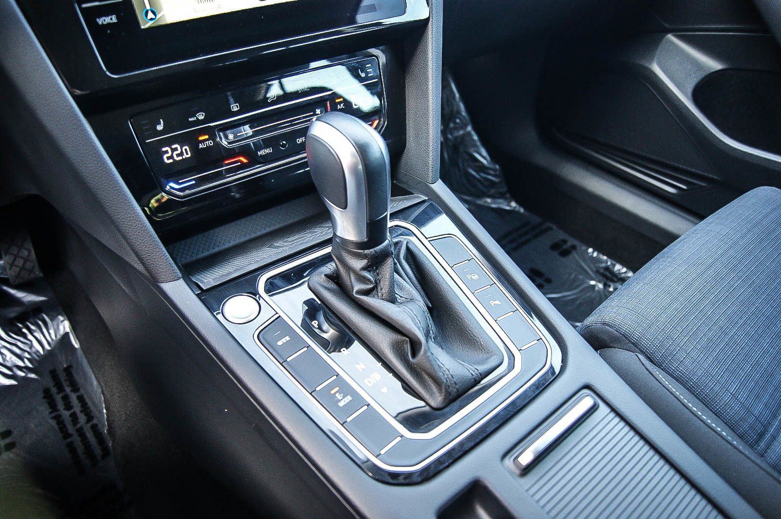 Fahrzeugabbildung Volkswagen Passat Variant HYBRID GTE iQ LED ACC NAVI 1.HAND