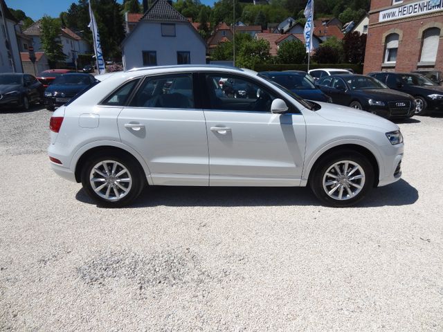 Fahrzeugabbildung Audi Q3 sport/Pano/1.Hand/AHK/Leder/LED/83.900km/