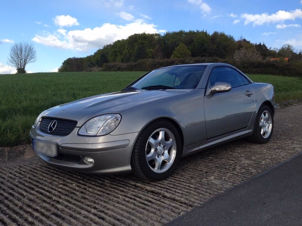 Mercedes-Benz SLK 230