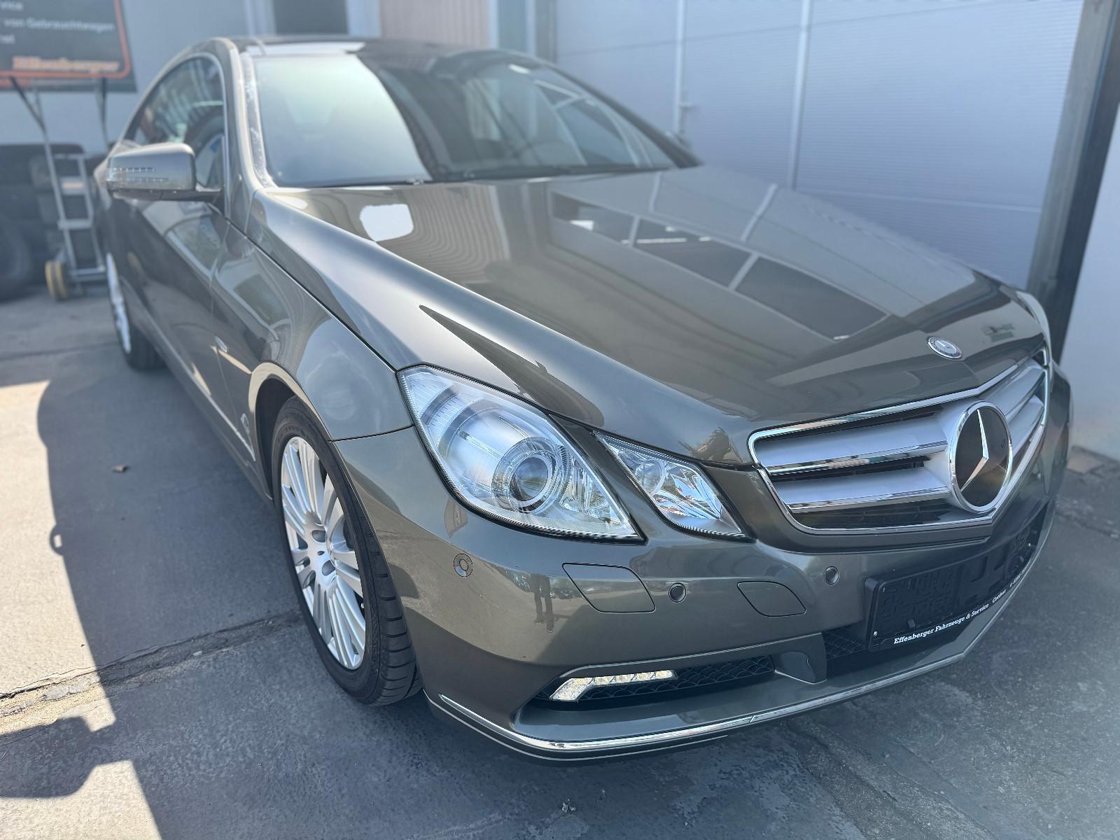 Mercedes-Benz E 250 E - Coupe 1.Hand,PANO,Bi-Xenon,Garantie