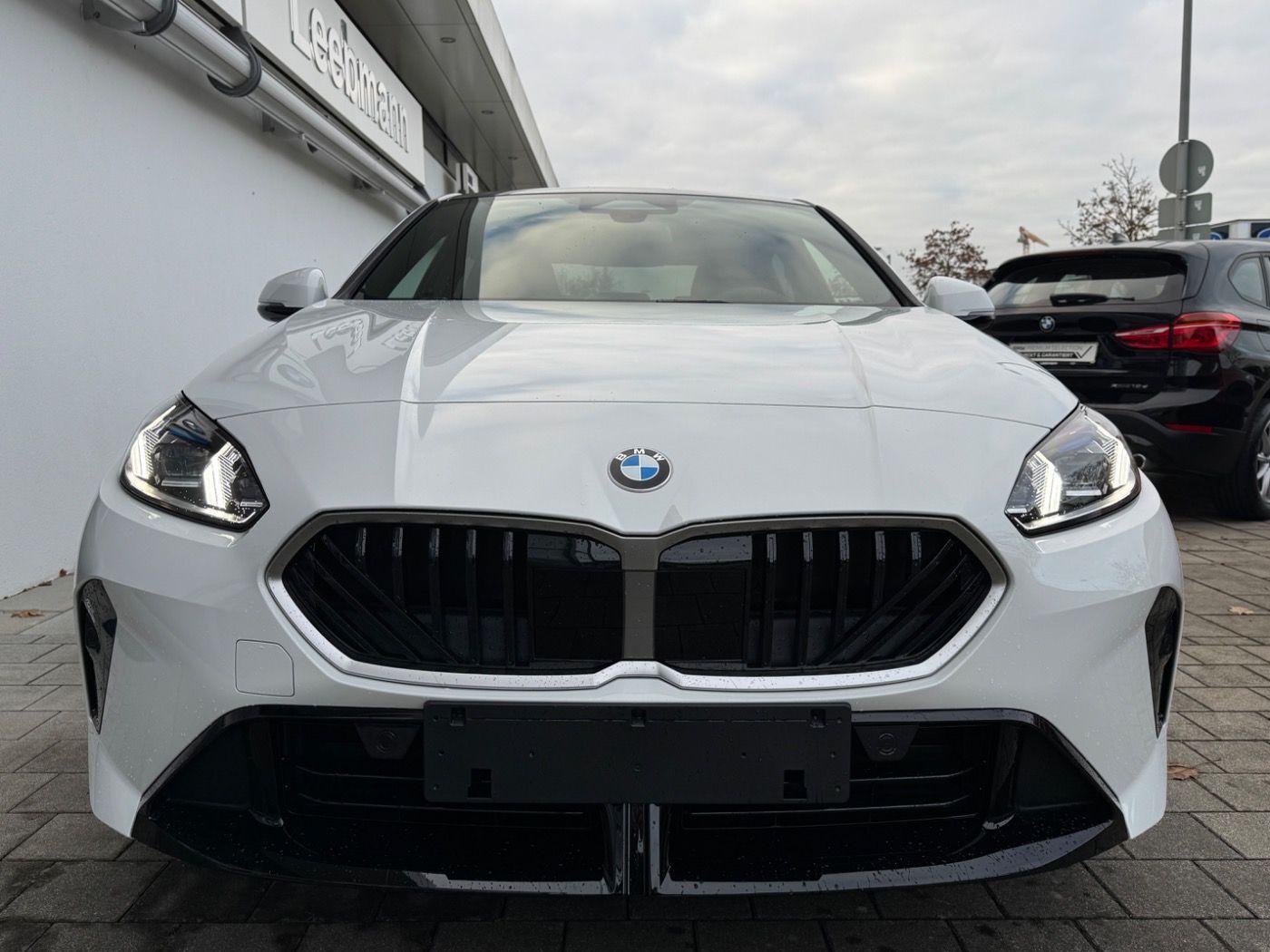 Fahrzeugabbildung BMW 220 Gran Coupé M-Sportpaket AHK/DrivAssiPlus/RFK