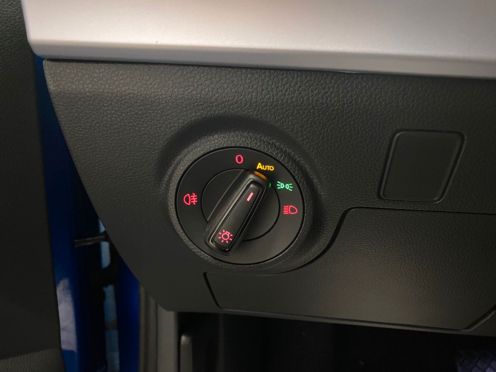 Fahrzeugabbildung SEAT Arona 1.0 TSI FR Garantie 2030+voll LED++KAMERA+