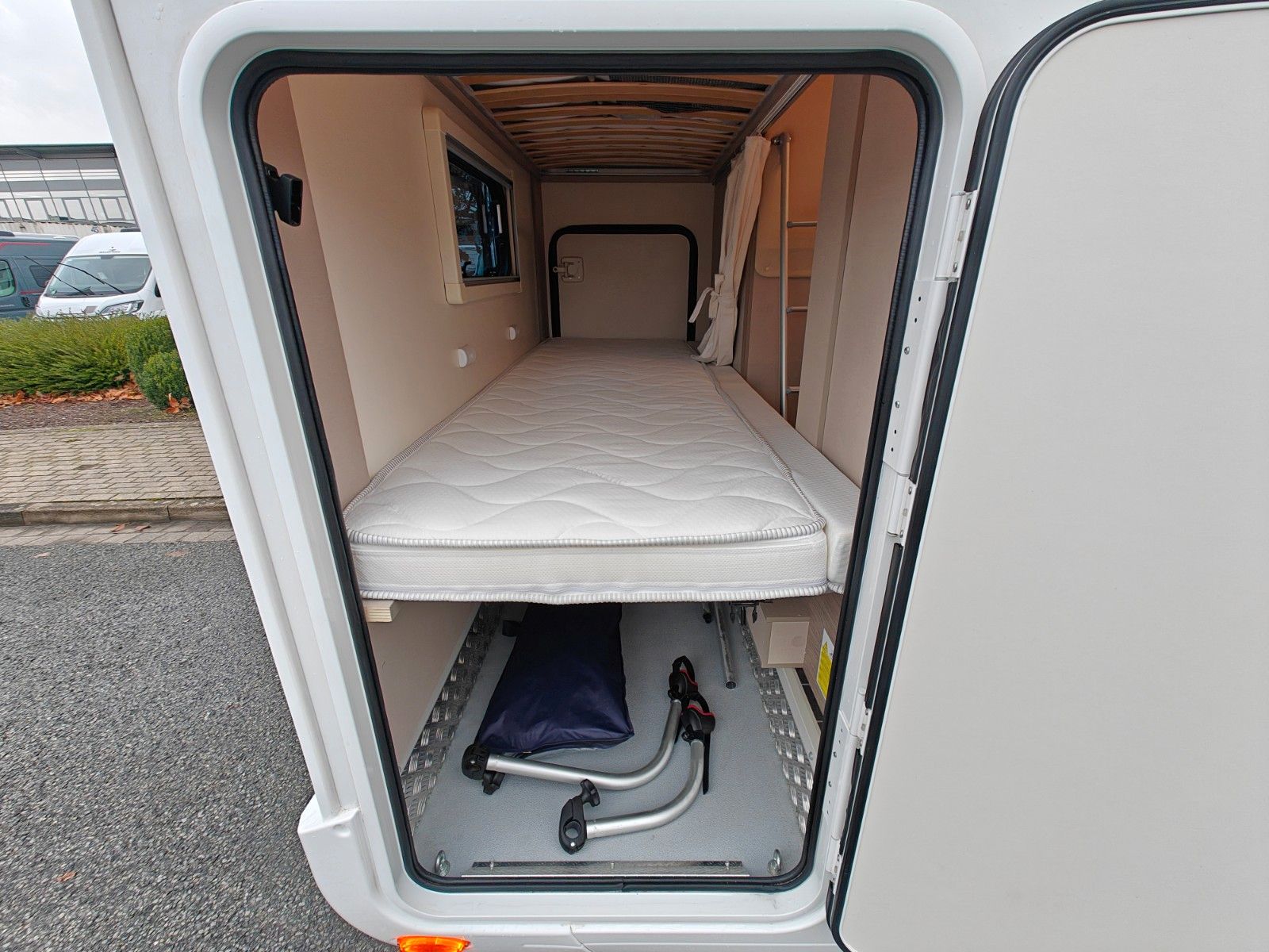 Fahrzeugabbildung XGO Dynamic 39 Lounge - SAT, TV, Markise 4m, Kamera