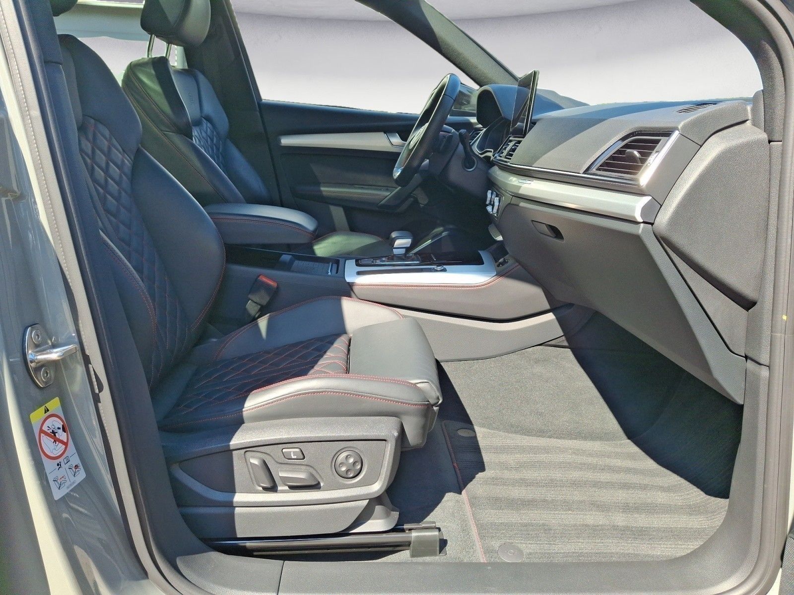Audi SQ5 foto 13