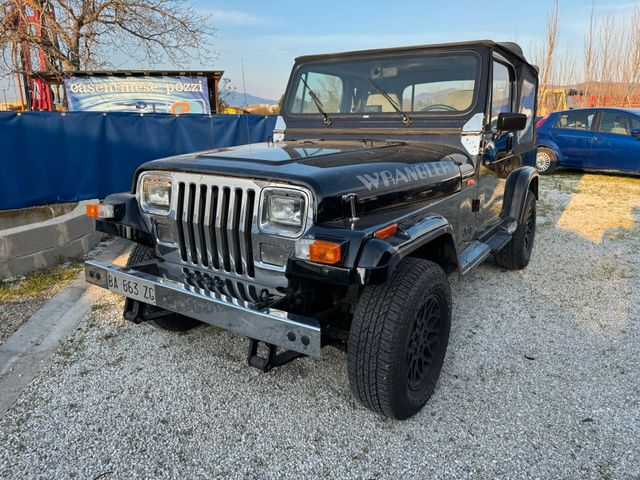 Jeep Wrangler 2.5 Laredo GPL