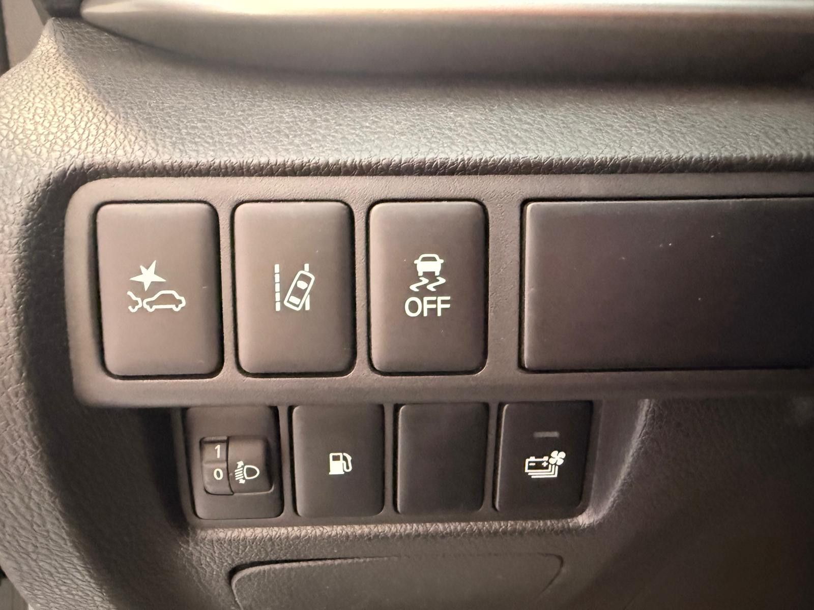 Fahrzeugabbildung Mitsubishi Eclipse Cross Hybrid 4WD /AHK/KAMERA/KLIMA