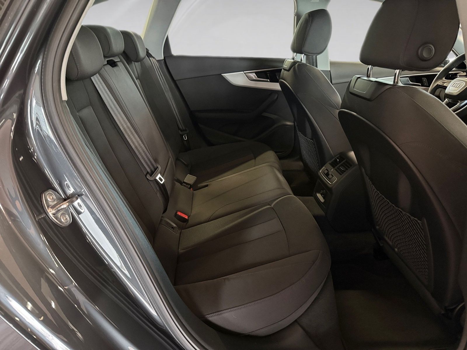 Audi A4 - Bild 11