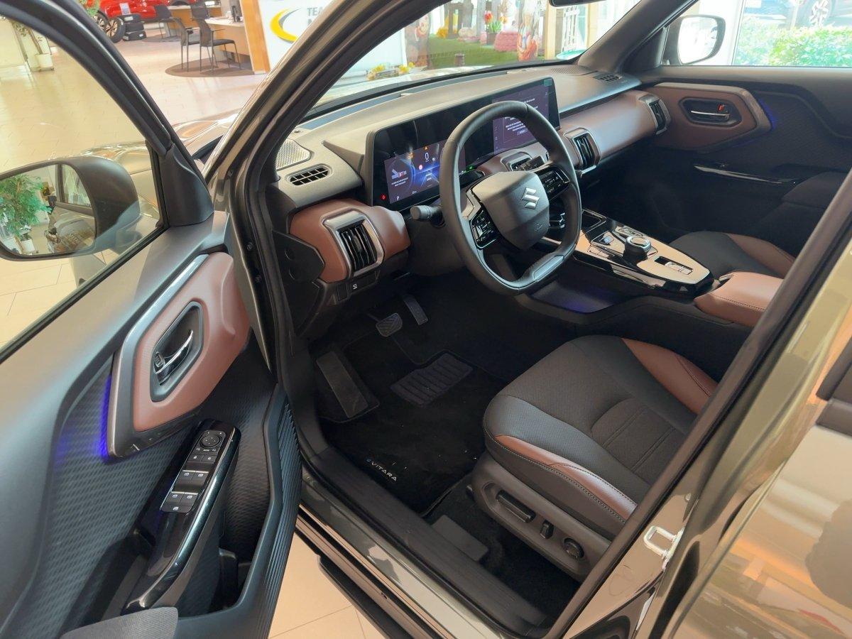 Suzuki e VITARA COMFORT+ ALLGRIP-e ACC CAM DynLicht LM