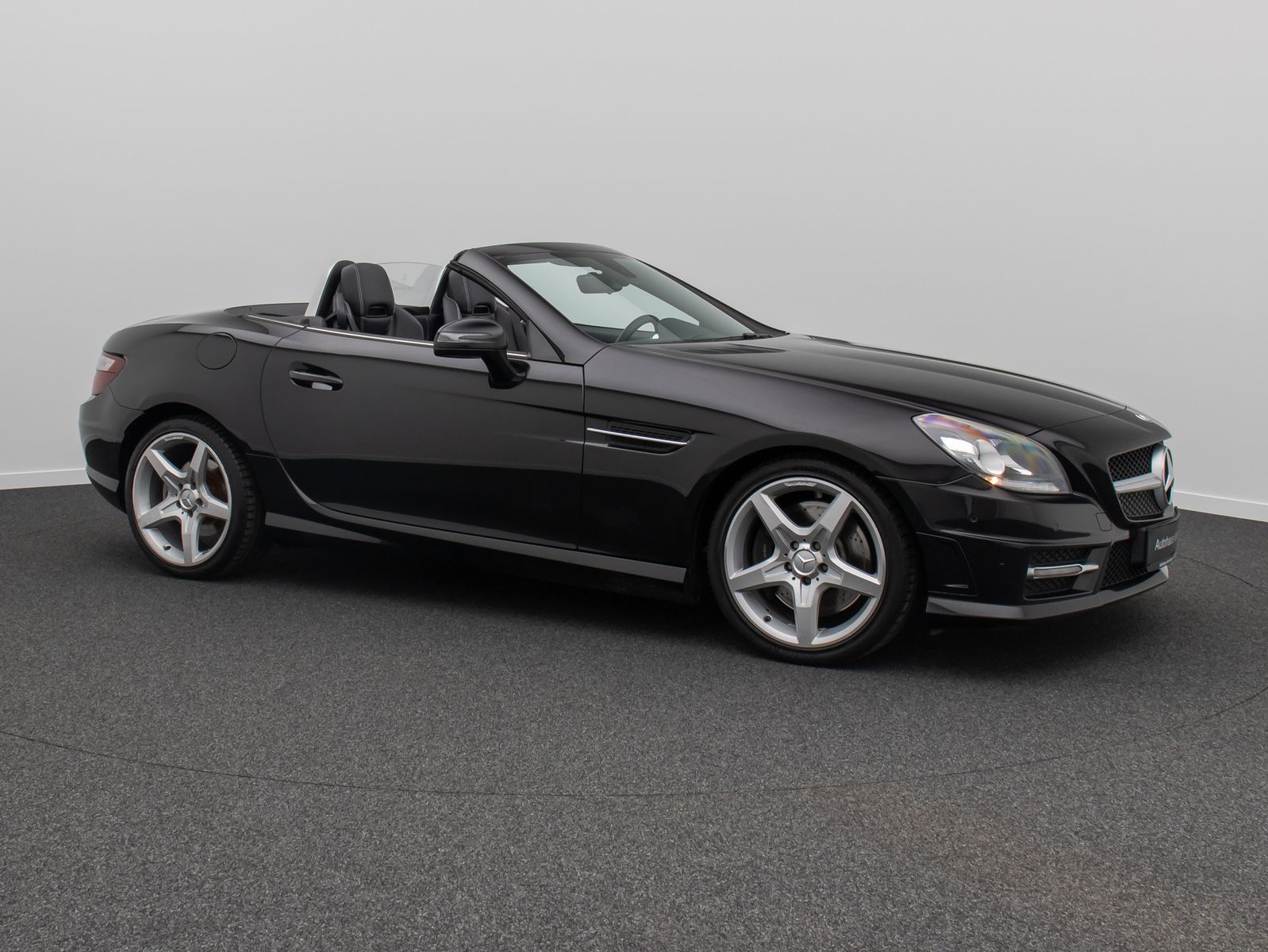 Fahrzeugabbildung Mercedes-Benz SLK 200 BlueEffic AMG PDC Tempomat Navi Leder LM