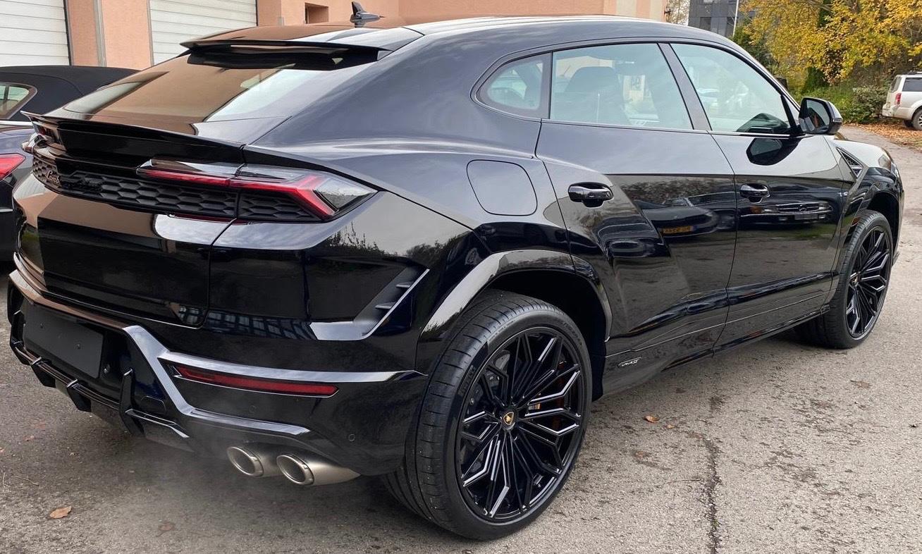 Lamborghini Urus 4.0 V8 PHEV SE/CARBON/AKRAPOVIC/AHK/DVD