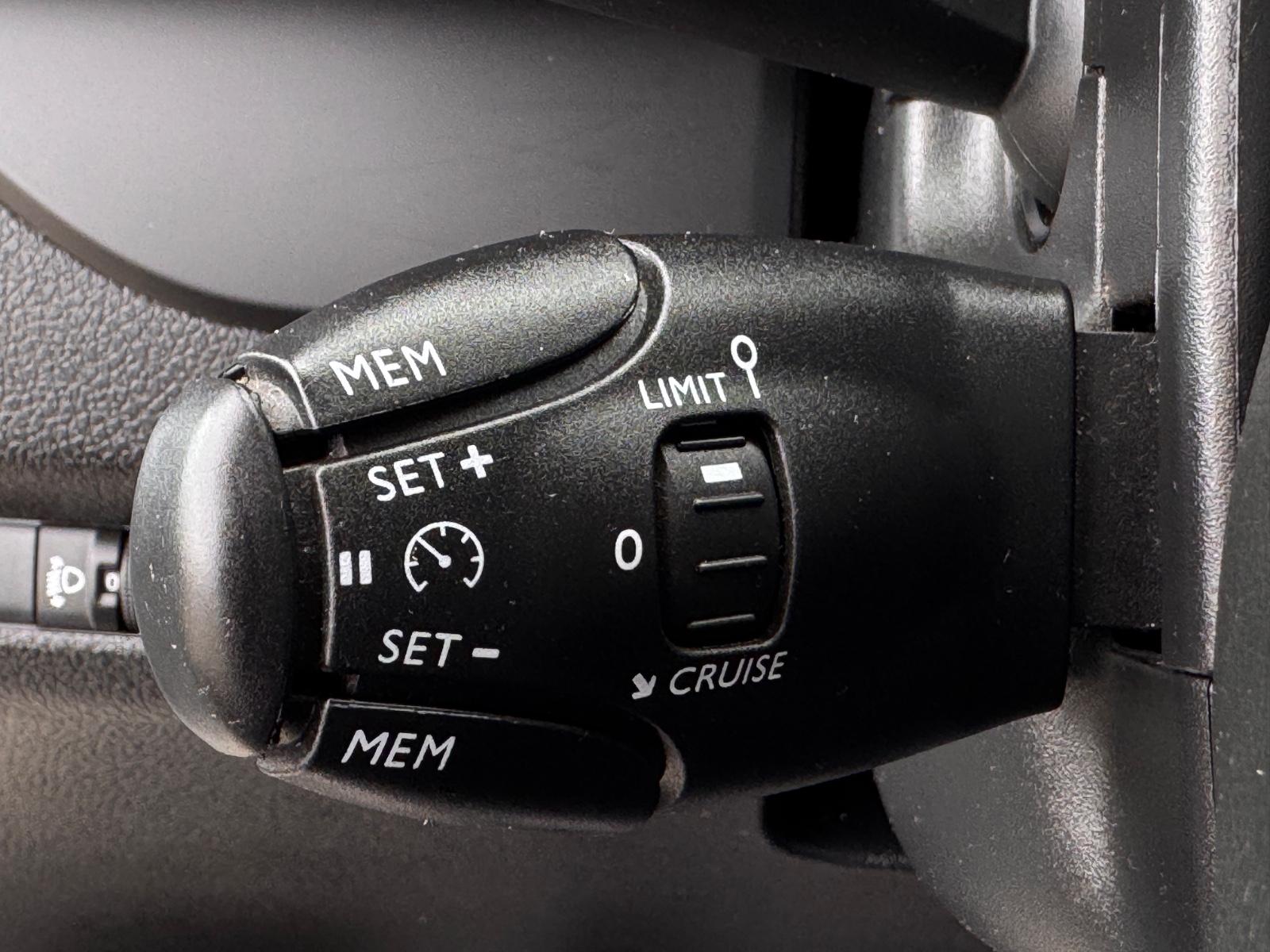 Toyota Proace L2 Kombi*Klima*Tempomat*Navi*9. Sitzer*