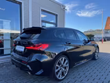 BMW M135i xDrive HeadUp Harman Lenkradheiz Pano KeyL - BMW M135 mit Panoramadach