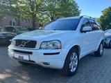 Volvo XC 90 D5 Momentum Geartronic 7-Sitzer - Volvo aus 2012