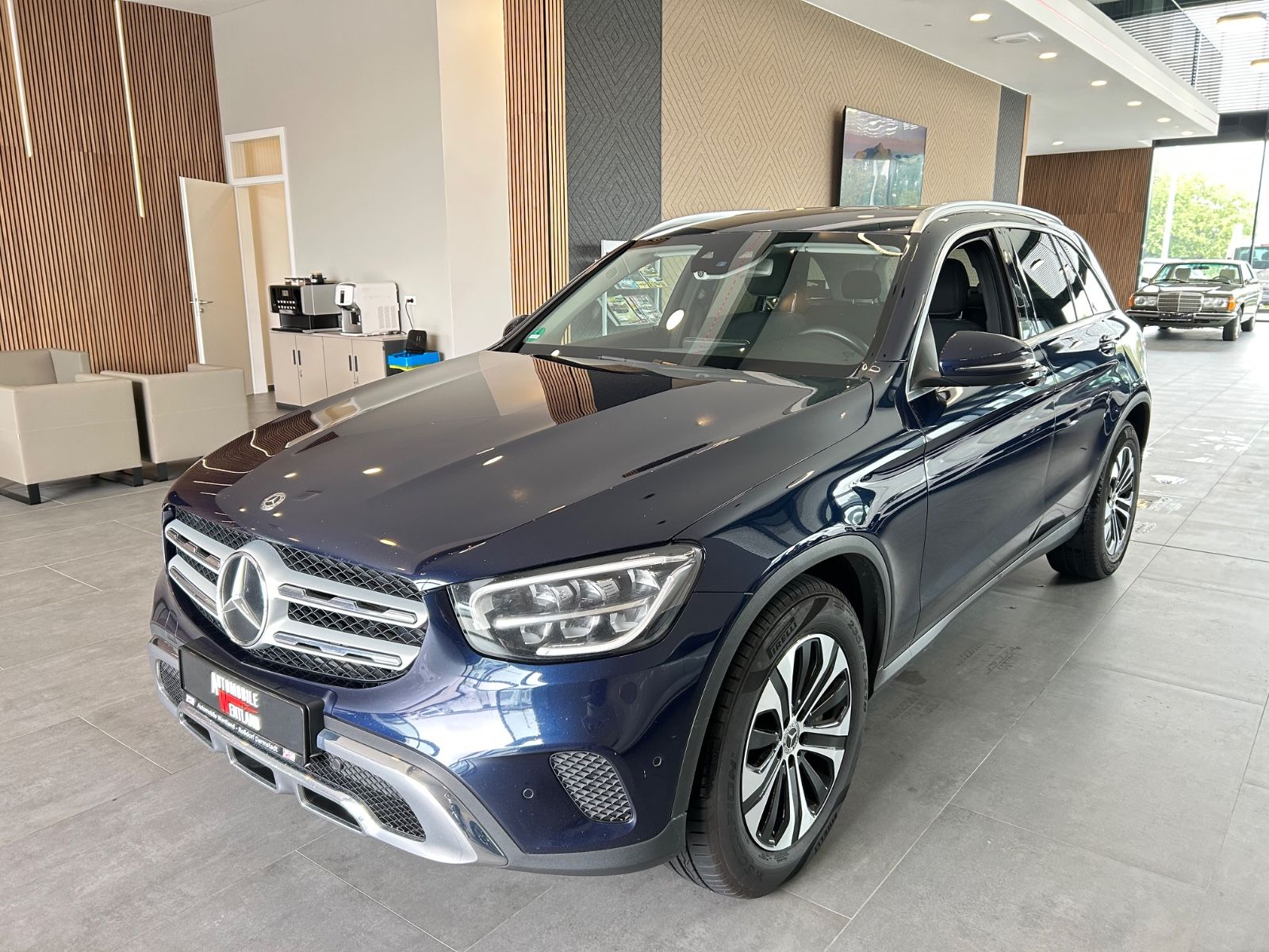 MERCEDES-BENZ GLC 400 d 4Matic LED AHK Navi