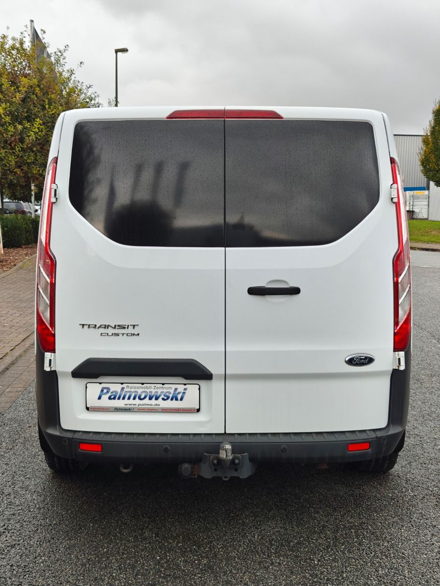 Fahrzeugabbildung Ford Transit Custom Kasten 310 L2 Trend - AHK, 6Sitze