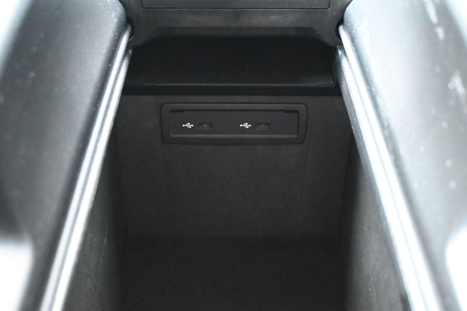 Fahrzeugabbildung Mercedes-Benz GLC 300 de 4MAT. °ACC°AHK°AIRMATIC°HUD°KEYLESS°