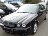 Jaguar X-Type 2.5 V6 Executive - Jaguar X-Type mit Schiebedach