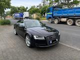 Audi A8 4.2 TDI clean diesel quattro - Audi A8 in Köln