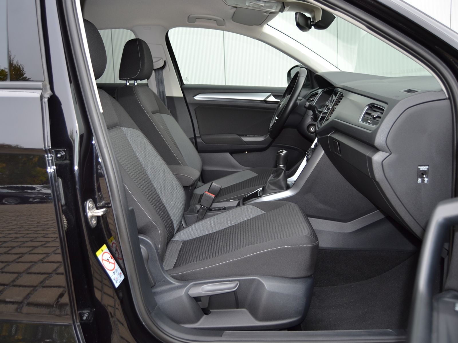 T-Roc 1.5 TSI Active AHK/STANDHEIZUNG/17-ZOLL/LE