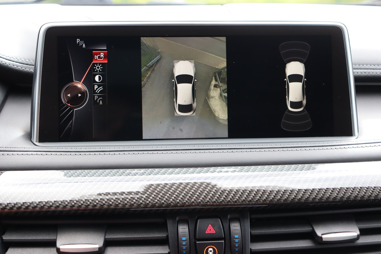Fahrzeugabbildung BMW X6 M * HUD * LEDER * 360° Kamera