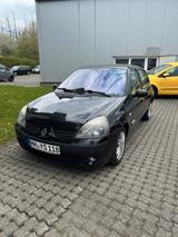 Renault Clio 2 1.5 dci 100 ps - Initiale P... - Renault Clio aus 2004 mit Diesel-Antrieb