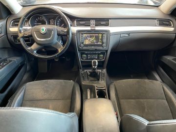 Skoda Superb Combi Elegance 4x4 *PANO*NAVI*ALCANTARA*