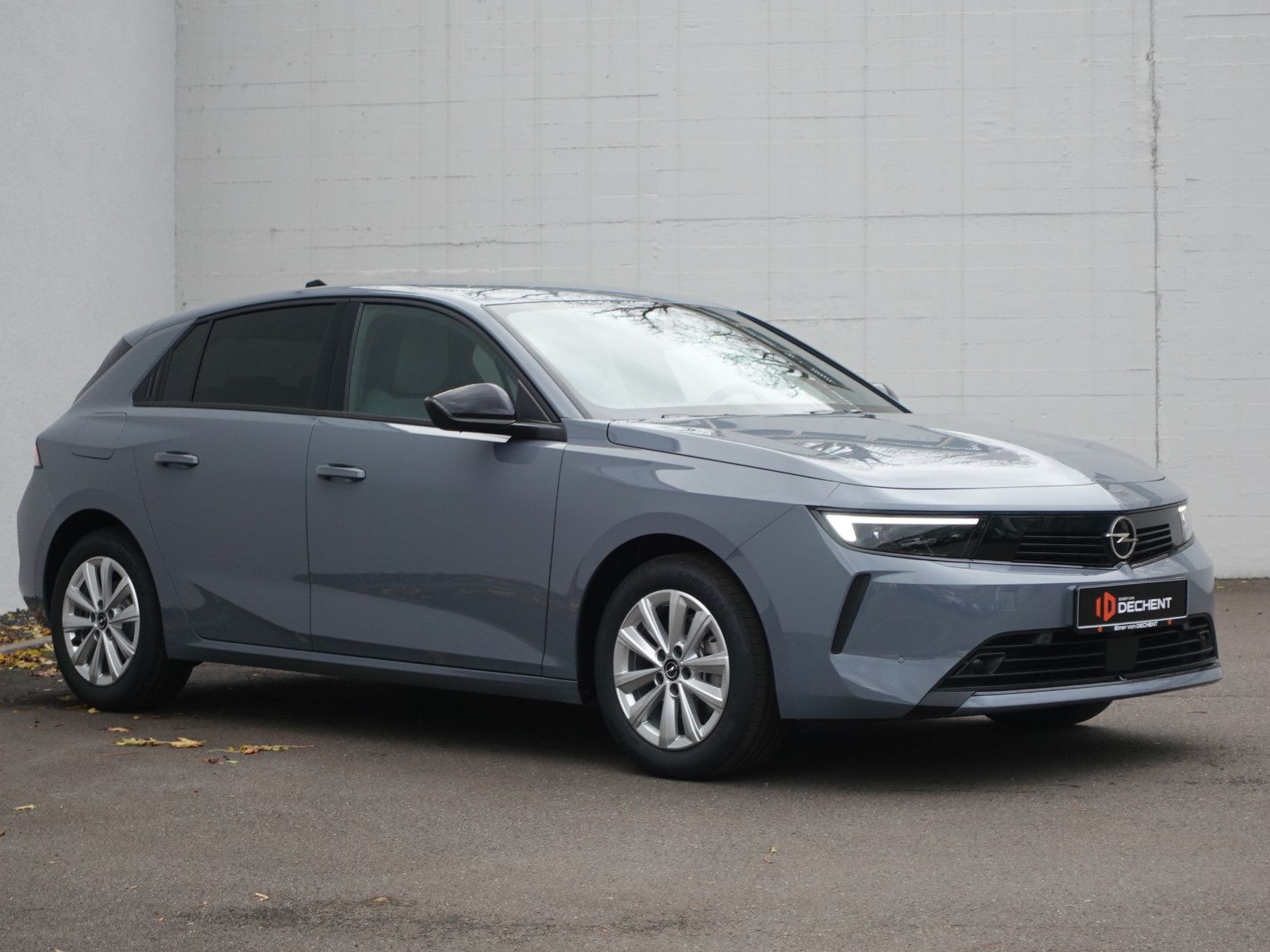 Fahrzeugabbildung Opel Astra Edition 1.2T,Navi,Kamera,Sitzhzg,AGR,LED