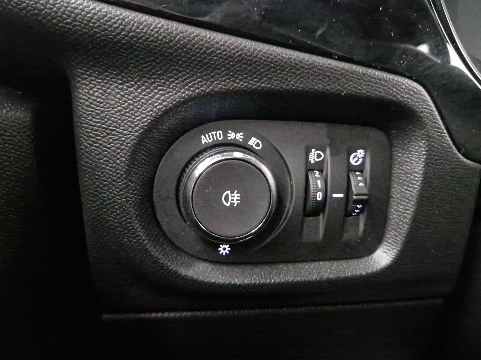 OPEL Corsa  1.2 Turbo HEV GS LED CarPlay – Bild 31