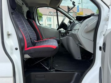 Renault Trafic - 11