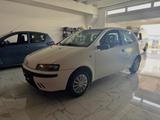 Fiat Punto 1.2 Neopatentati regenered car - gebrauchte Fiat Punto aus dem Jahr 2002