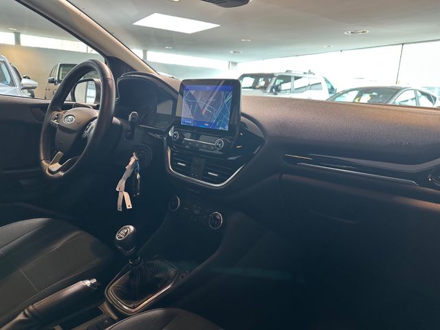 Fahrzeugabbildung Ford Fiesta Cool & Connect*NAVI*SHZ*CarPlay*TEMPOMAT