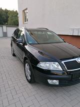 Skoda Oktavia 1.6 / Tüv/ 8-fach - Skoda Octavia aus 2006: Kombi